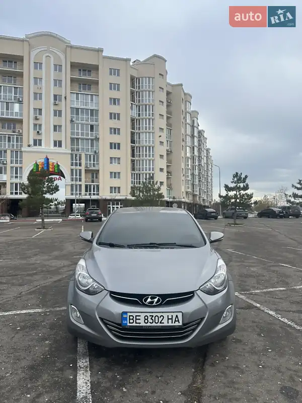 Hyundai Elantra