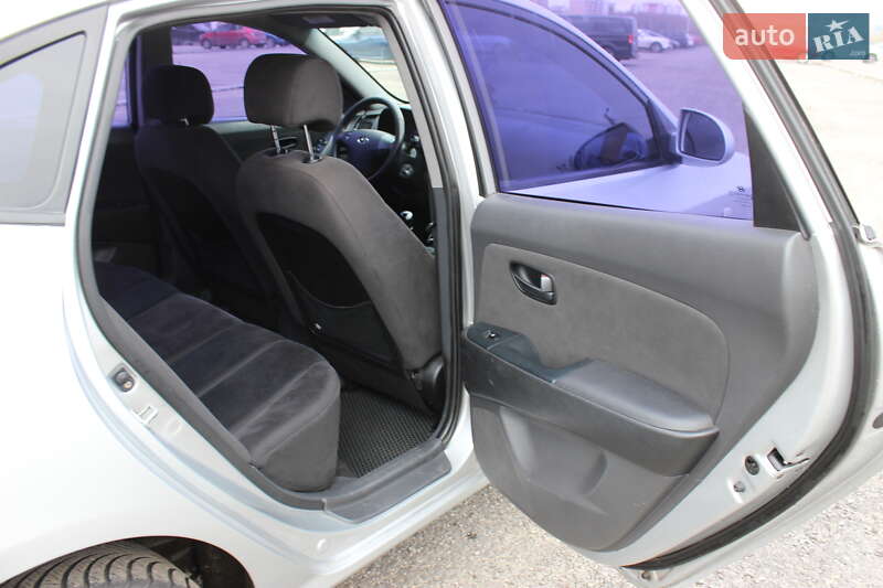 Седан Hyundai Elantra 2008 в Киеве фото 14 Седан Hyundai Elantra 2008 в Киеве