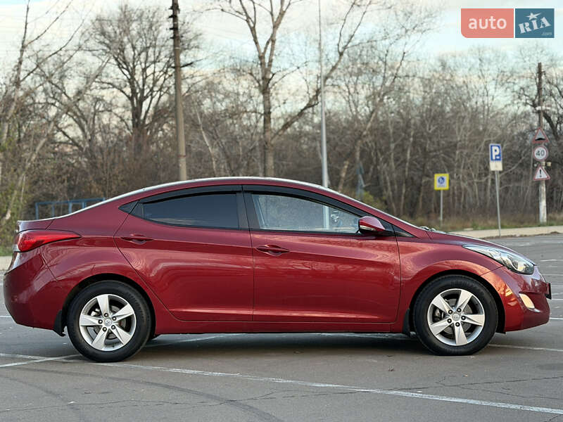Седан Hyundai Elantra 2012 в Киеве фото 4 Седан Hyundai Elantra 2012 в Киеве