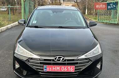 Седан Hyundai Elantra 2019 в Кривому Розі