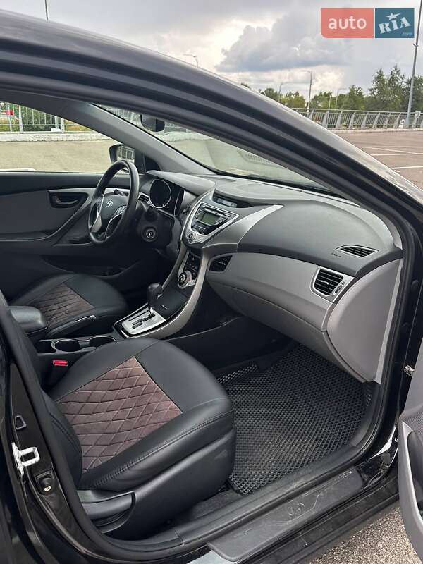 Седан Hyundai Elantra 2011 в Києві фото 19 Седан Hyundai Elantra 2011 в Києві