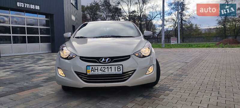 Седан Hyundai Elantra 2012 в Киеве фото 4 Седан Hyundai Elantra 2012 в Киеве