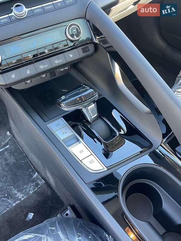 Седан Hyundai Elantra 2025 в Львове фото 20 Седан Hyundai Elantra 2025 в Львове