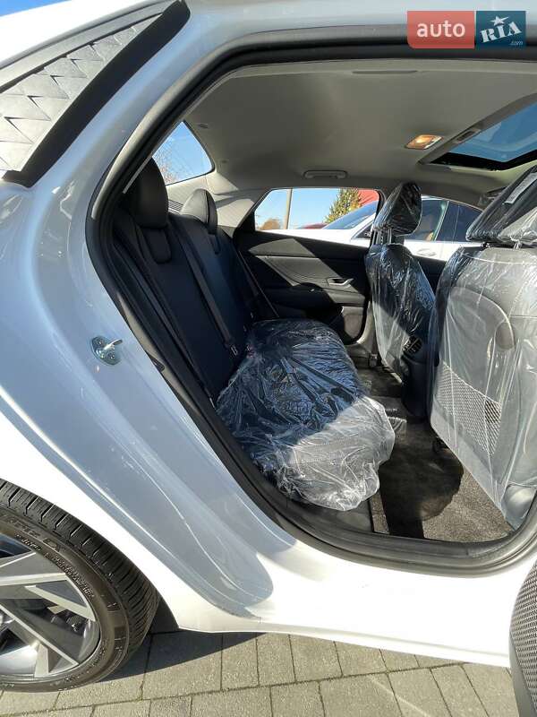 Седан Hyundai Elantra 2025 в Львове фото 24 Седан Hyundai Elantra 2025 в Львове