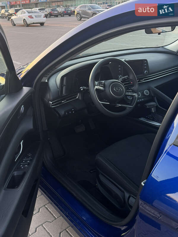 Седан Hyundai Elantra 2022 в Киеве