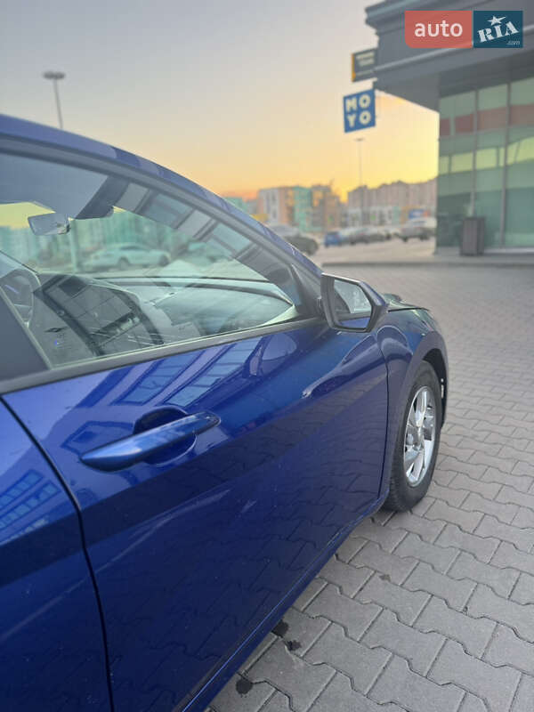 Седан Hyundai Elantra 2022 в Киеве
