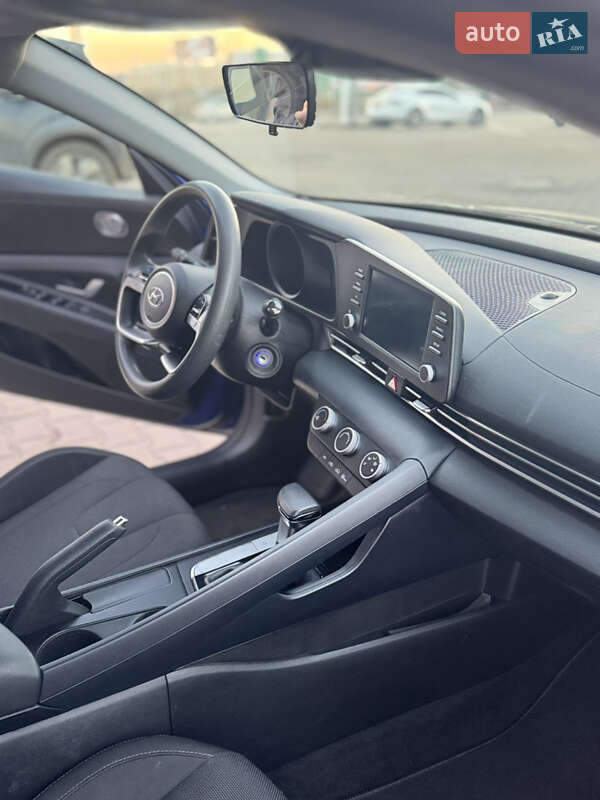 Седан Hyundai Elantra 2022 в Киеве