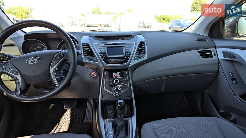 Седан Hyundai Elantra 2014 в Киеве фото 8 Седан Hyundai Elantra 2014 в Киеве