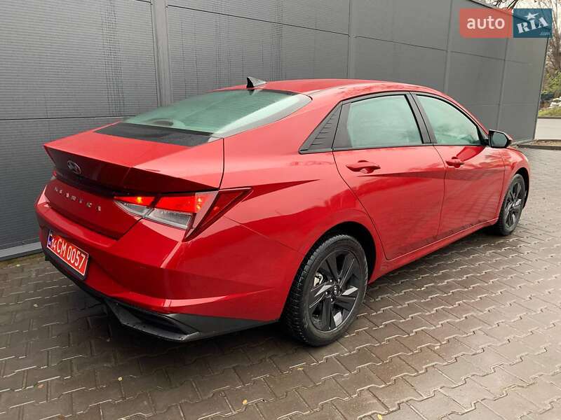 Седан Hyundai Elantra 2021 в Киеве