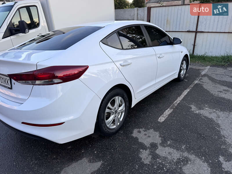 Седан Hyundai Elantra 2016 в Харькове фото 3 Седан Hyundai Elantra 2016 в Харькове