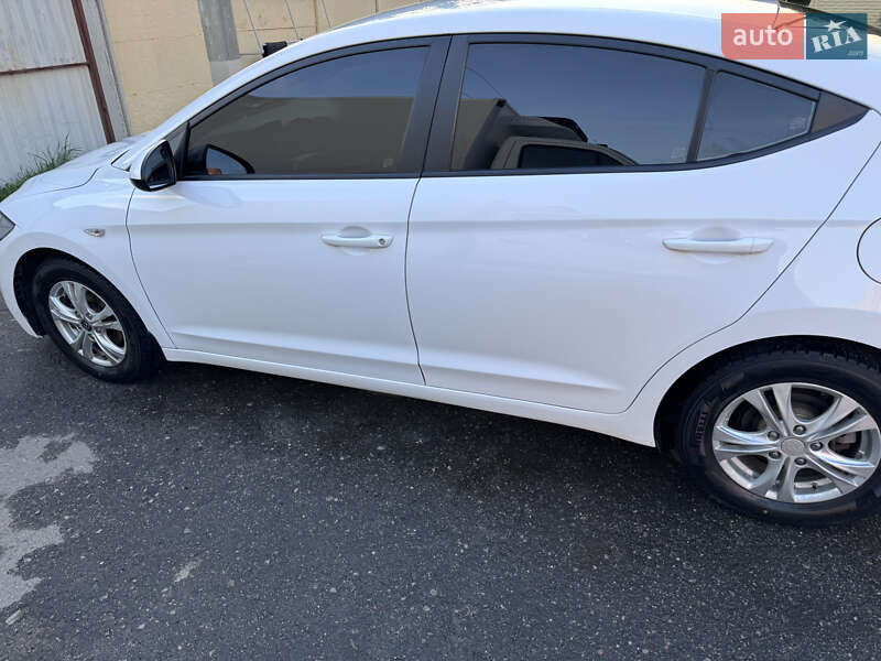 Седан Hyundai Elantra 2016 в Харькове фото 11 Седан Hyundai Elantra 2016 в Харькове