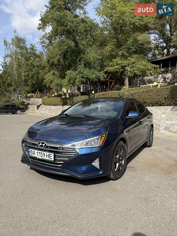 Седан Hyundai Elantra 2019 в Кропивницком