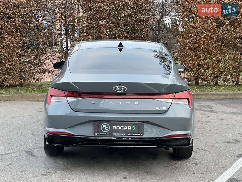 Седан Hyundai Elantra 2022 в Киеве