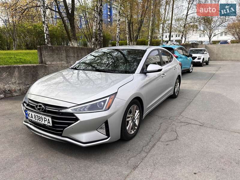Hyundai Elantra 2019
