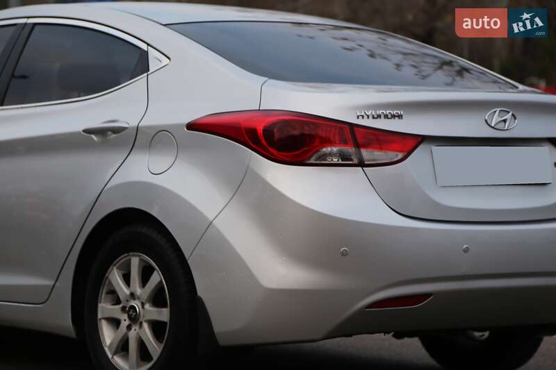 Седан Hyundai Elantra 2012 в Киеве фото 8 Седан Hyundai Elantra 2012 в Киеве