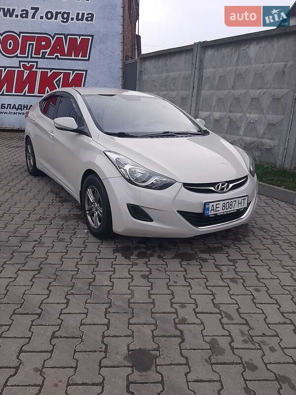 Седан Hyundai Elantra 2012 в Хмельницькому