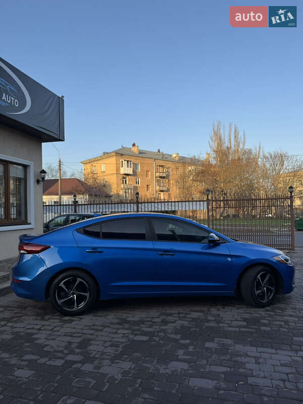 Седан Hyundai Elantra 2017 в Миколаєві