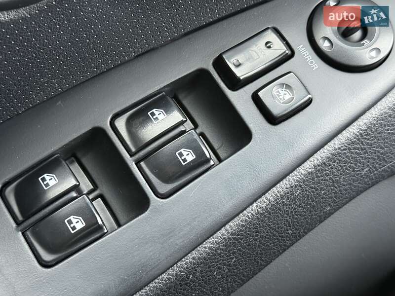 Седан Hyundai Elantra 2010 в Киеве фото 25 Седан Hyundai Elantra 2010 в Киеве