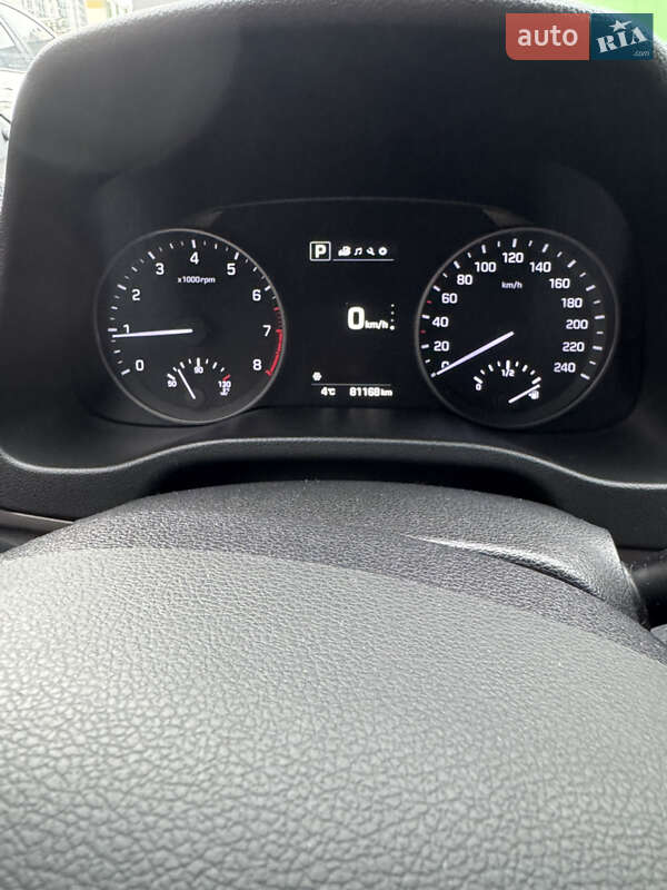 Седан Hyundai Elantra 2017 в Вишневом