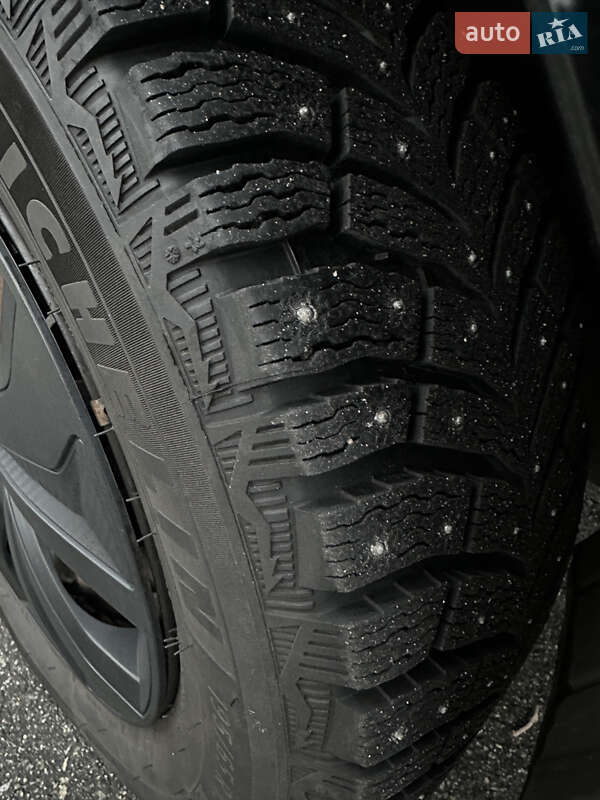 Седан Hyundai Elantra 2015 в Киеве