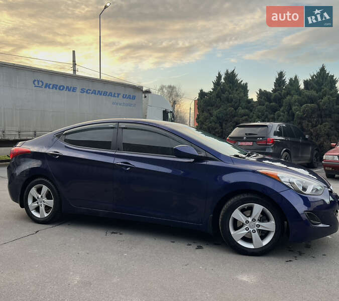 Седан Hyundai Elantra 2013 в Житомирі