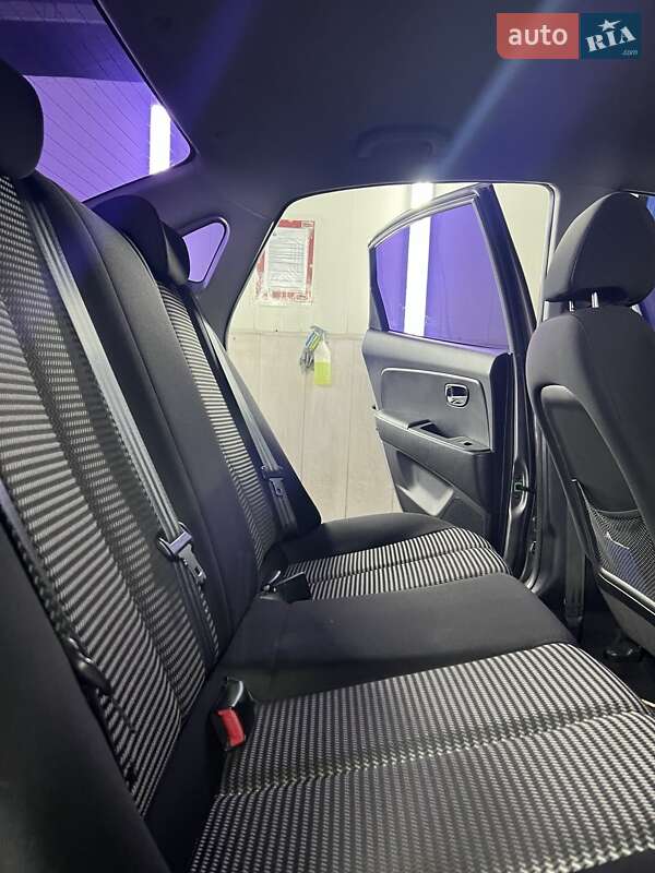 Седан Hyundai Elantra 2011 в Києві фото 11 Седан Hyundai Elantra 2011 в Києві