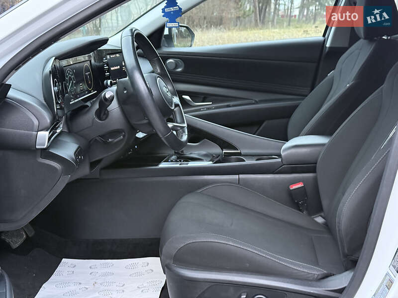 Седан Hyundai Elantra 2021 в Тараще