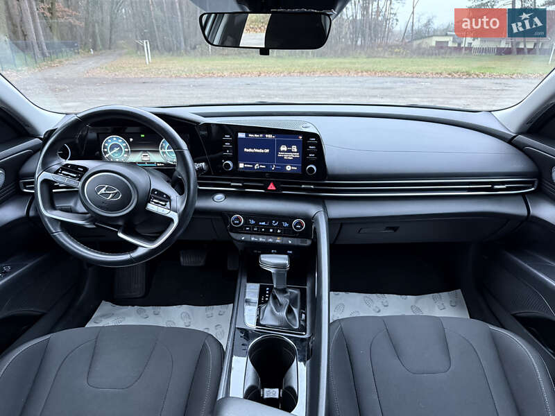 Седан Hyundai Elantra 2021 в Тараще