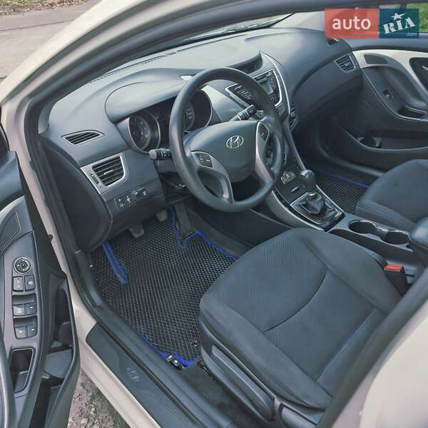 Седан Hyundai Elantra 2013 в Кривому Розі фото 6 Седан Hyundai Elantra 2013 в Кривому Розі