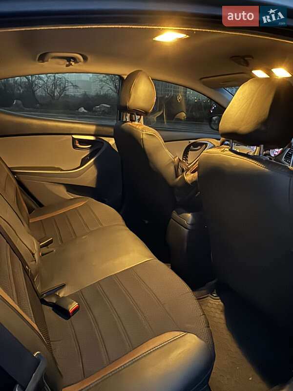 Седан Hyundai Elantra 2014 в Києві фото 17 Седан Hyundai Elantra 2014 в Києві