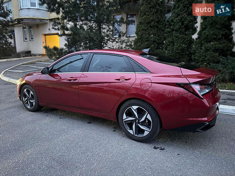 Седан Hyundai Elantra 2022 в Харькове