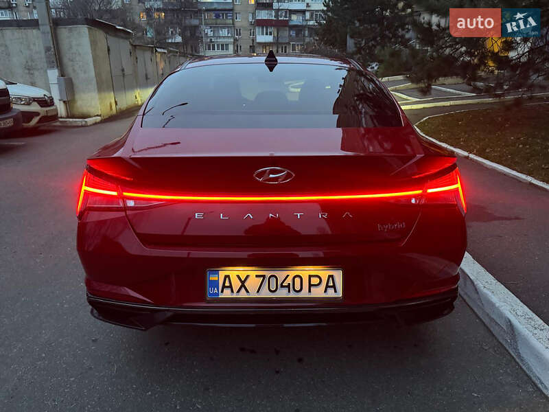 Седан Hyundai Elantra 2022 в Харькове