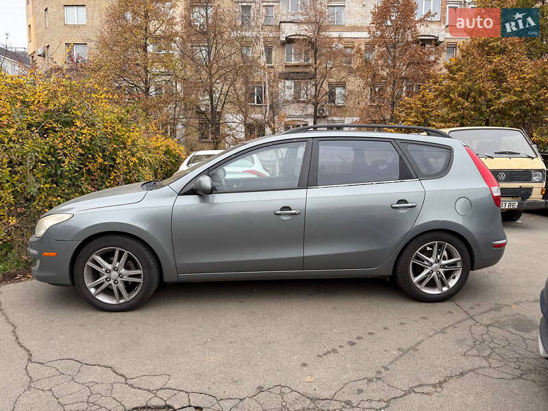 Универсал Hyundai Elantra 2010 в Киеве