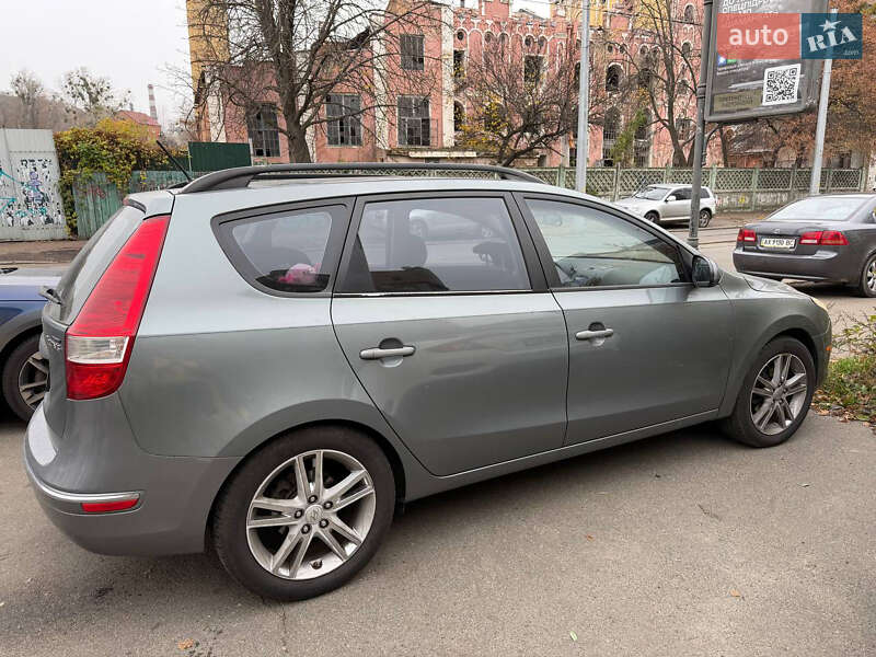 Универсал Hyundai Elantra 2010 в Киеве