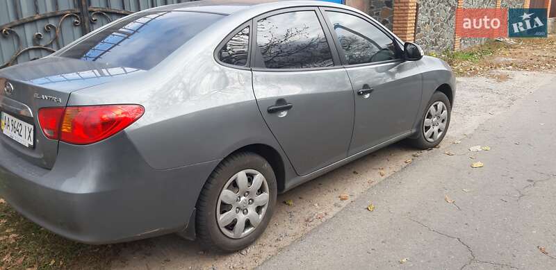 Седан Hyundai Elantra 2010 в Борисполі