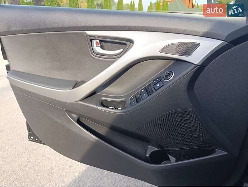 Седан Hyundai Elantra 2014 в Днепре фото 15 Седан Hyundai Elantra 2014 в Днепре