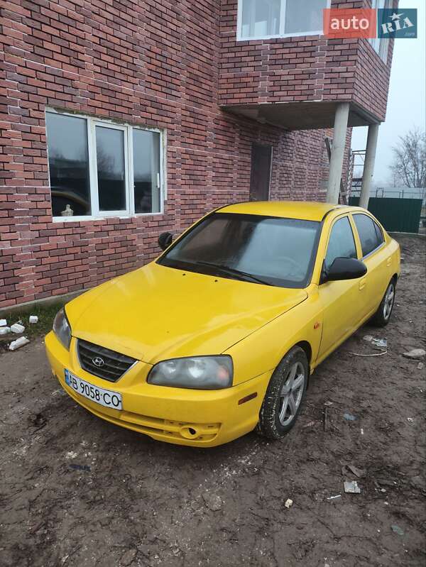 Hyundai Elantra 2004