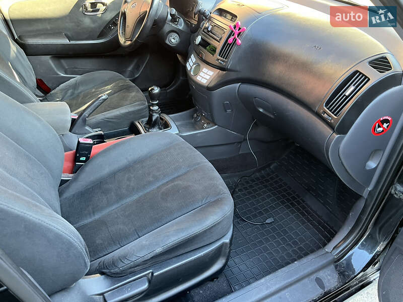 Седан Hyundai Elantra 2008 в Вышгороде