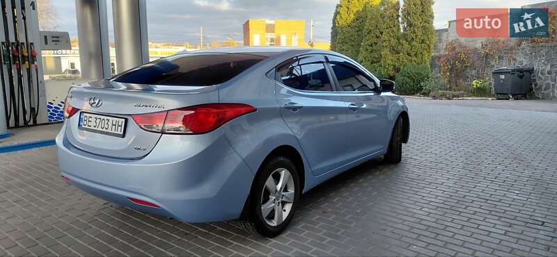 Седан Hyundai Elantra 2012 в Кропивницком