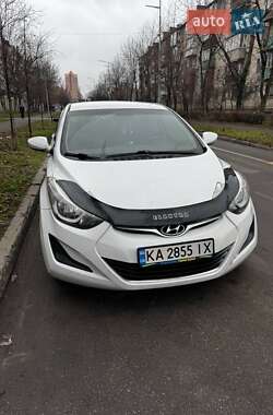 Седан Hyundai Elantra 2015 в Києві