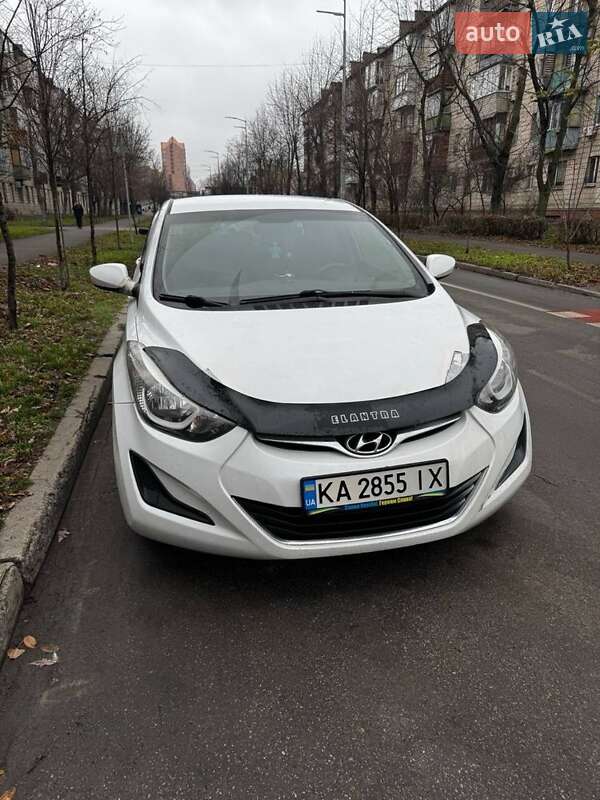 Седан Hyundai Elantra 2015 в Киеве фото 7 Седан Hyundai Elantra 2015 в Киеве