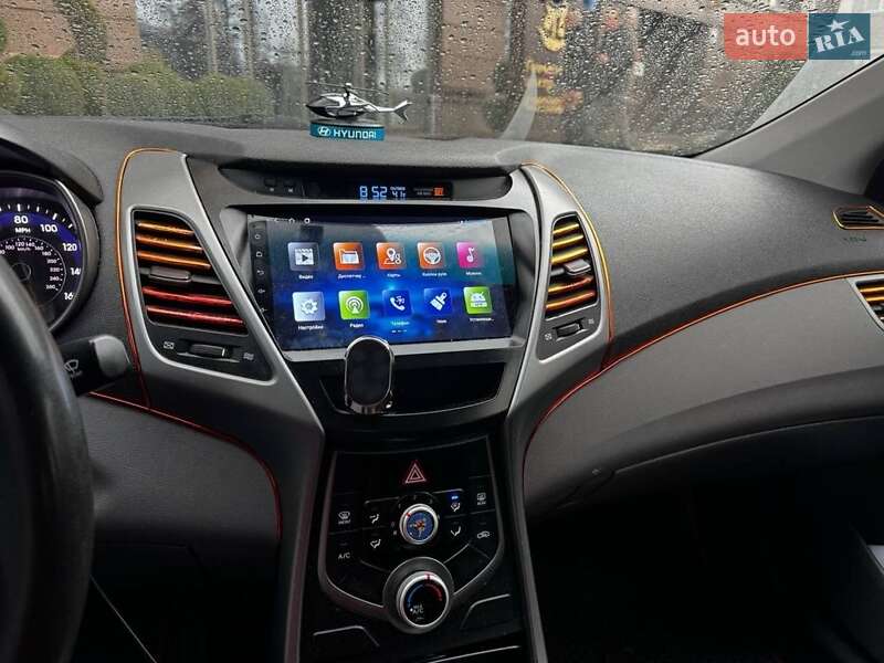 Седан Hyundai Elantra 2015 в Киеве фото 13 Седан Hyundai Elantra 2015 в Киеве