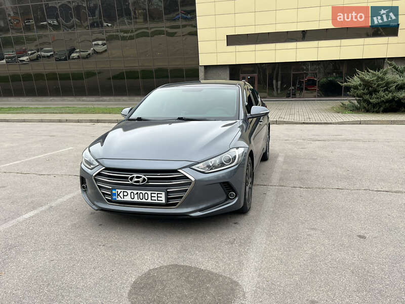 Седан Hyundai Elantra 2018 в Запорожье