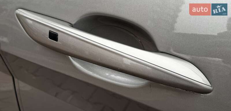 Седан Hyundai Elantra 2023 в Києві