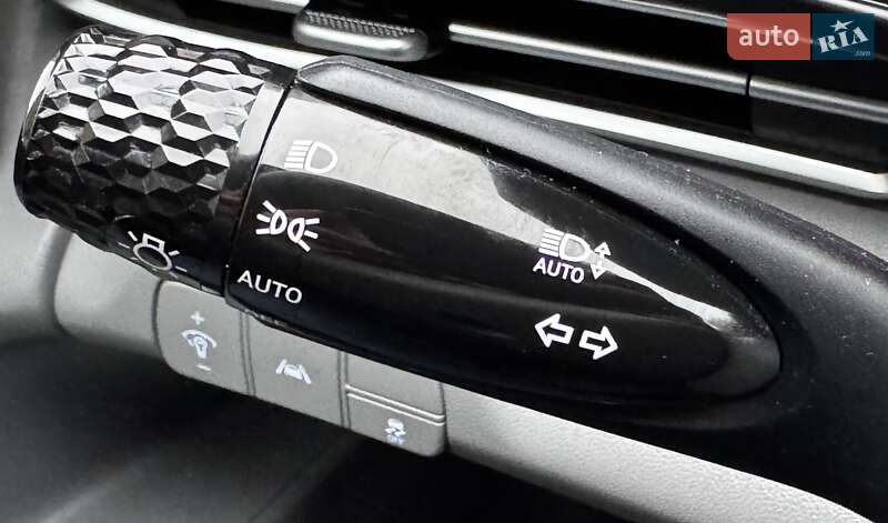 Седан Hyundai Elantra 2023 в Києві