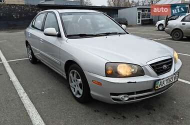 Седан Hyundai Elantra 2004 в Киеве