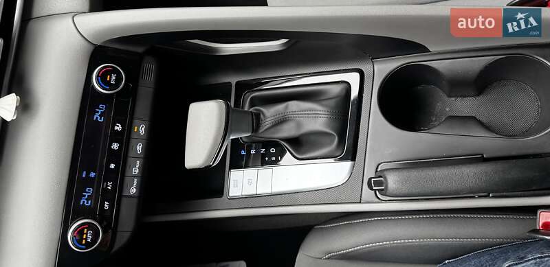 Седан Hyundai Elantra 2023 в Києві