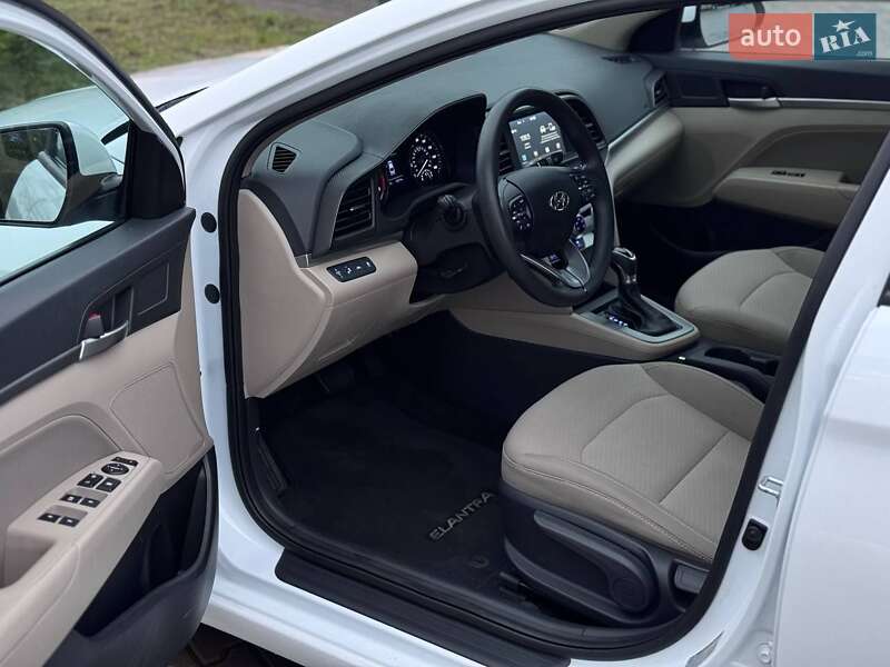 Седан Hyundai Elantra 2019 в Києві фото 27 Седан Hyundai Elantra 2019 в Києві