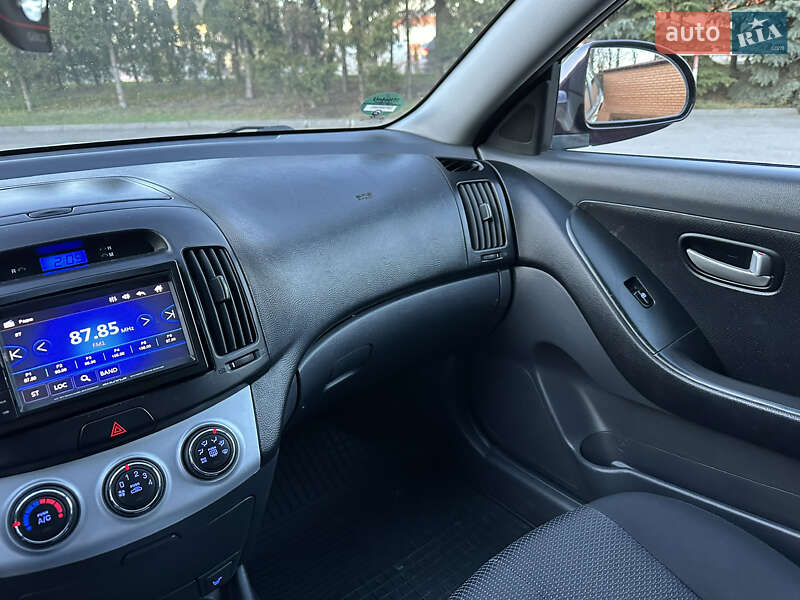 Седан Hyundai Elantra 2007 в Тернополі фото 36 Седан Hyundai Elantra 2007 в Тернополі