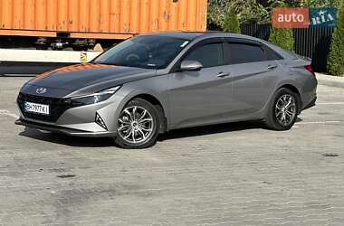 Седан Hyundai Elantra 2022 в Одесі